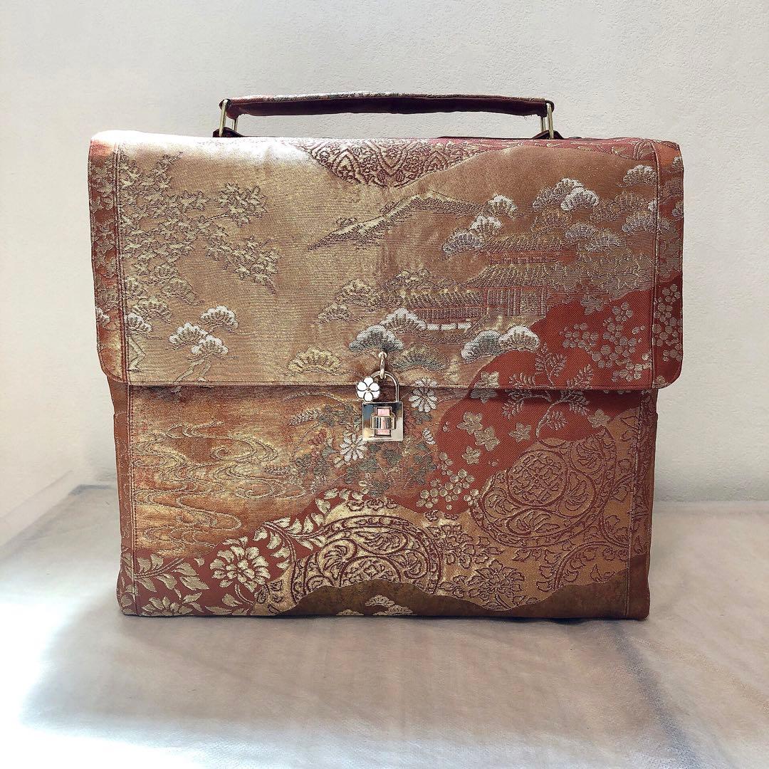 【ちょこぼんや】帯リメイク　チャーム捻り留め具付スクエア型リュック