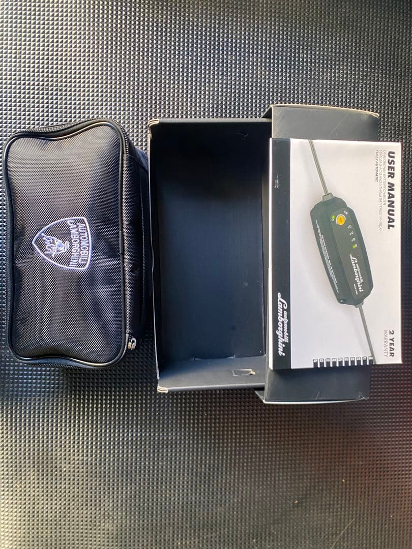 ランボルギーニ バッテリーチャージャー