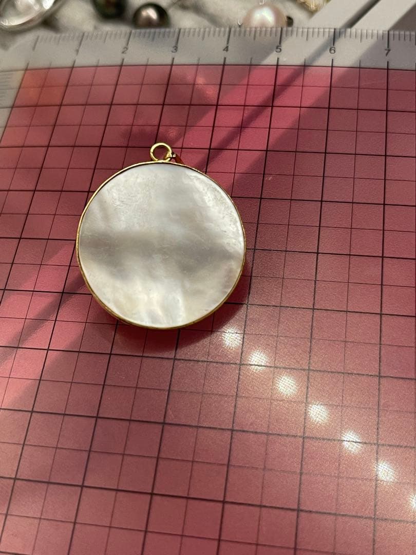 ☆*☆様 K18 イエローゴールド　ハーフパール マベパール ペンダントトップ