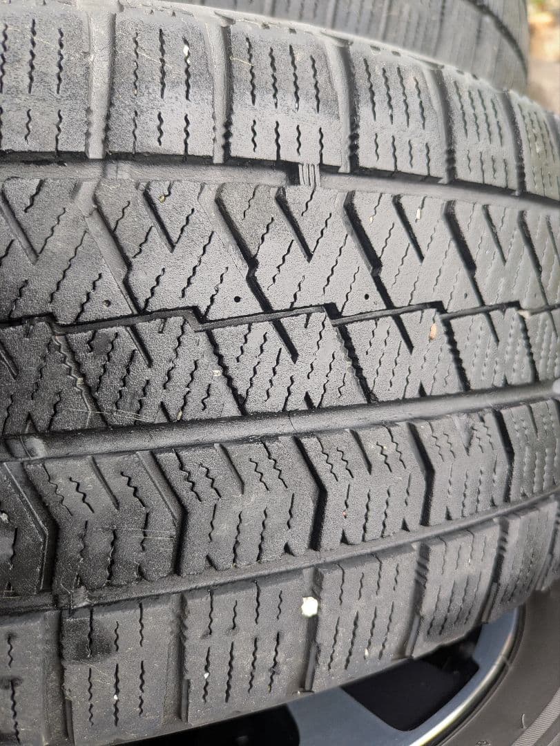 手渡し限定ノアヴォクシー205/60R16 スタッドレス＆ホイール4本セット