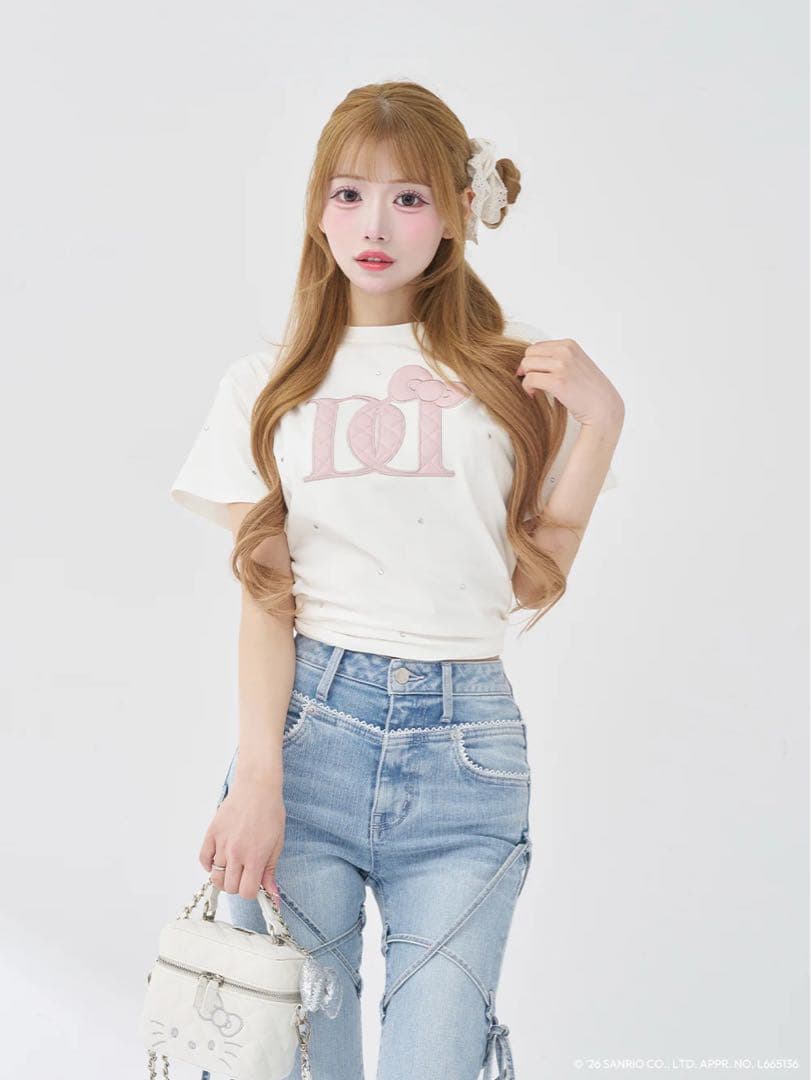 ダーリッチ Hello DarichキルティングアップリケビジューTシャツ 白