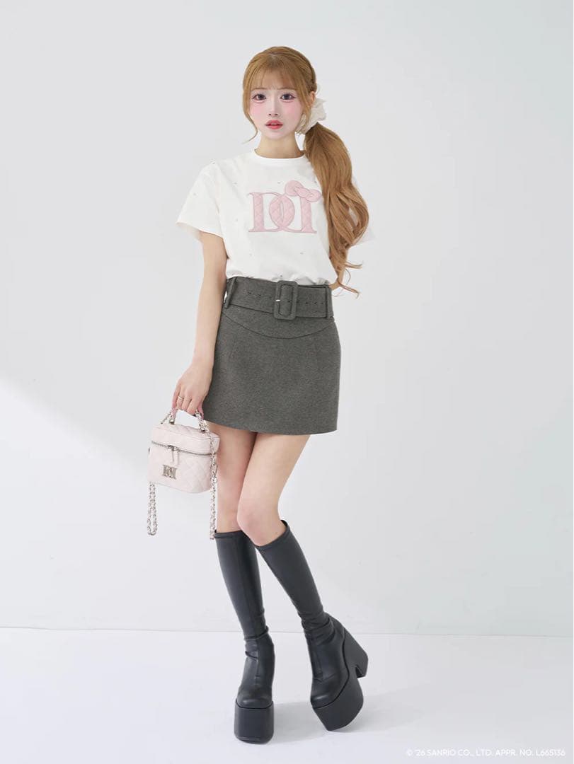 ダーリッチ Hello DarichキルティングアップリケビジューTシャツ 白