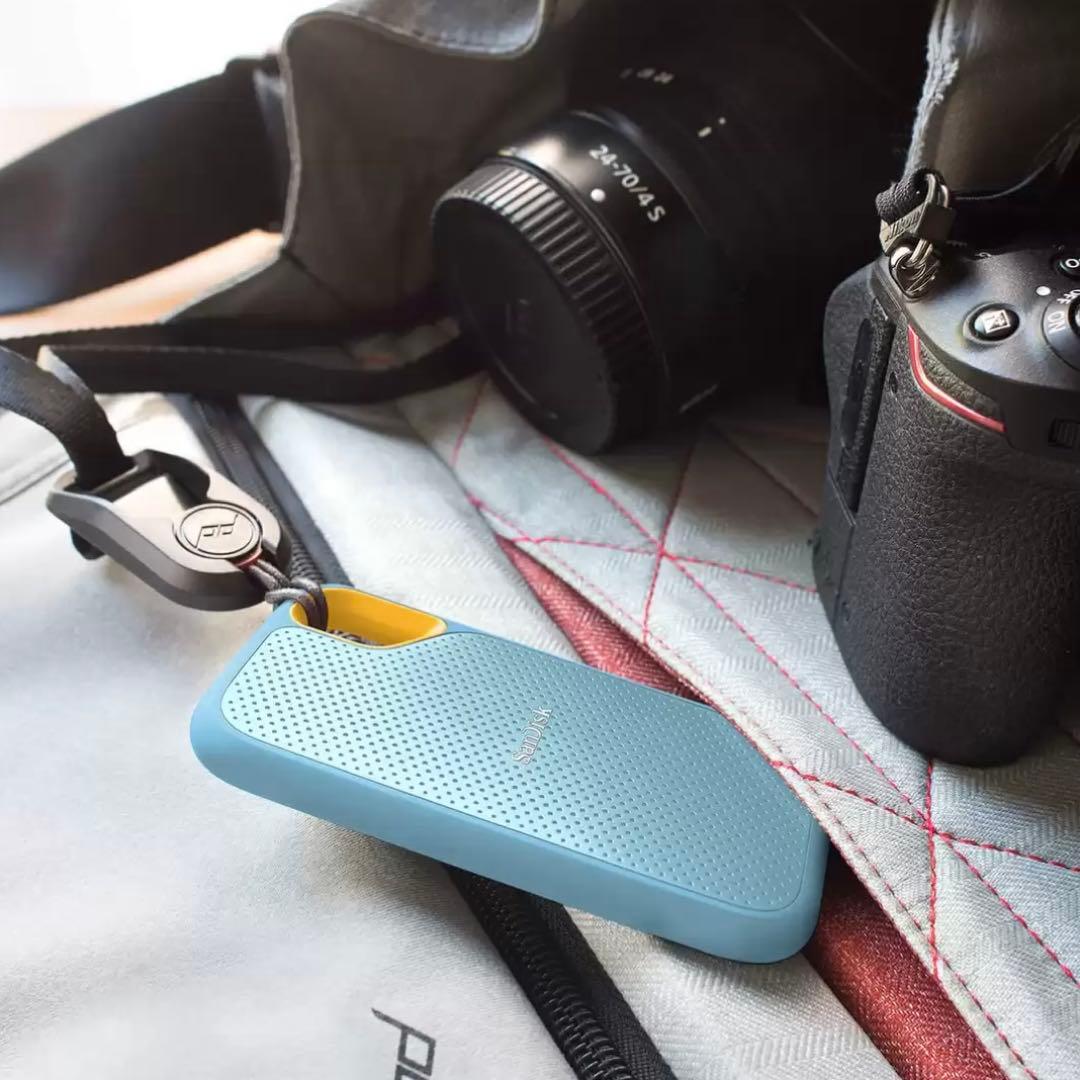 【オンラインストア限定色】サンディスク SSD 1TB スカイブルー 水色 黄色