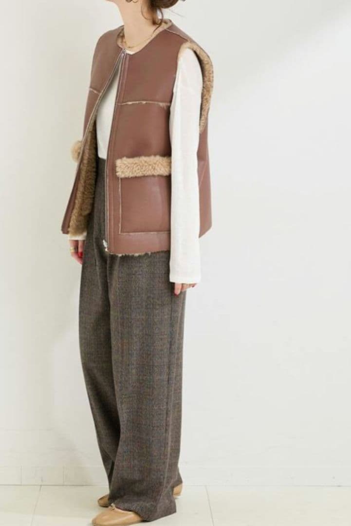 B.C stock ムートンライクリバーシブル ベスト タグ付　新品