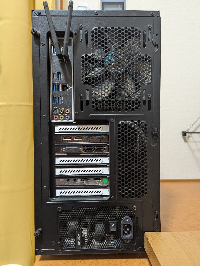 ゲーム実況用パソコン（キャプチャボードほか収録機材多数付属）※動作確認済