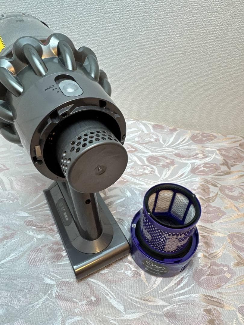 【分解洗浄済】329-ダイソン dyson v10 sv12 掃除機 作動品