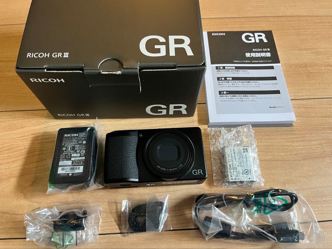 【未使用】RICOH リコー GR III コンパクトデジタルカメラ コンデジ
