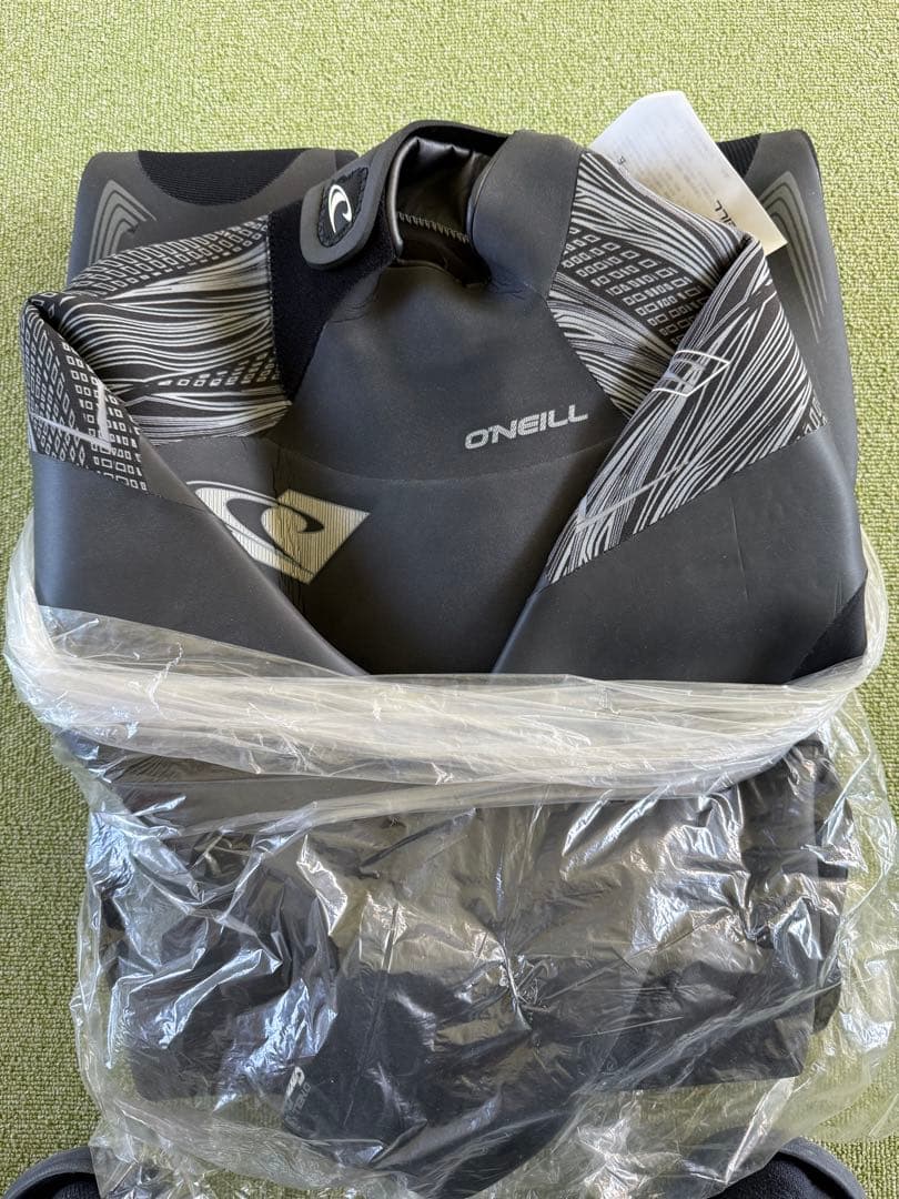 ウェットスーツ　オニール　スーパーフリーク　セミドライ