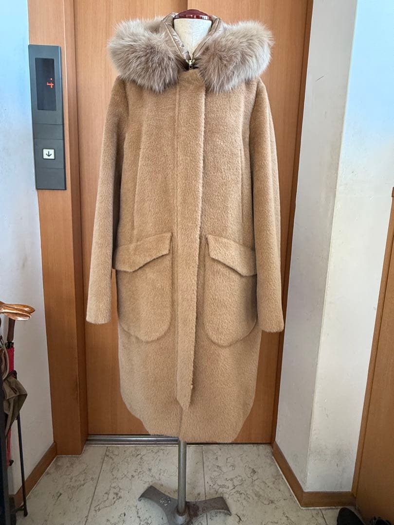 モ*ガ様 HERNOキャメル 42 上質アルパカウールファーつき　タグつき未使用