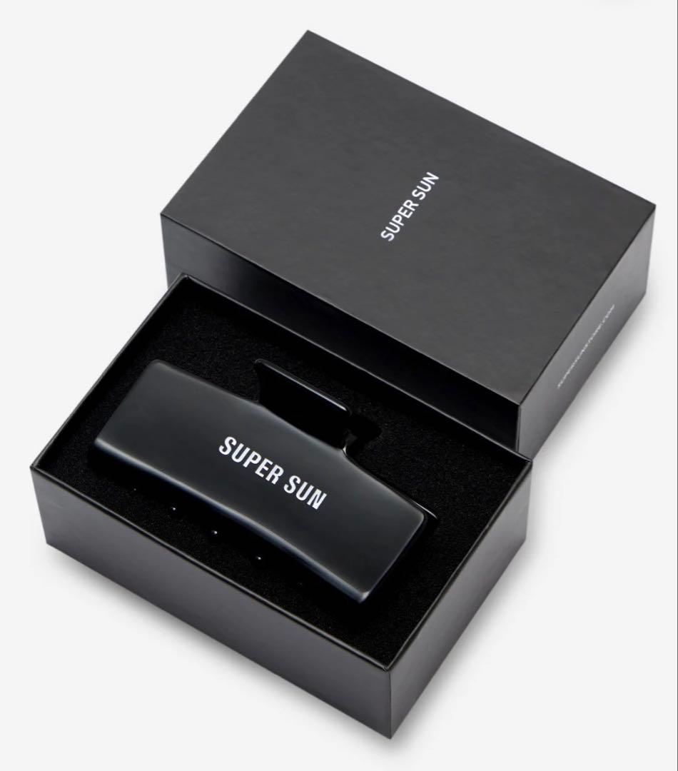 ボディ・フェイスケア SUPER SUN LOGO HAIR CLAW