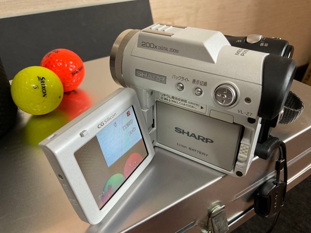SHARP VL-27-W.   ハンデイカメラorビデオ
