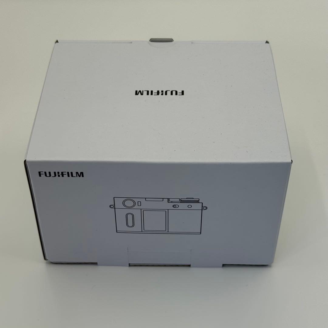 ら*る様 新品未使用品　FUJIFILM X half X-HF1 チャコールシ