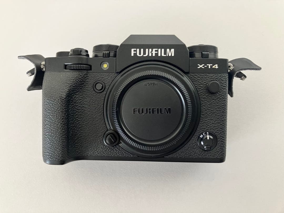 FUJIFILM X-T4 ボディ　撮影回数極少