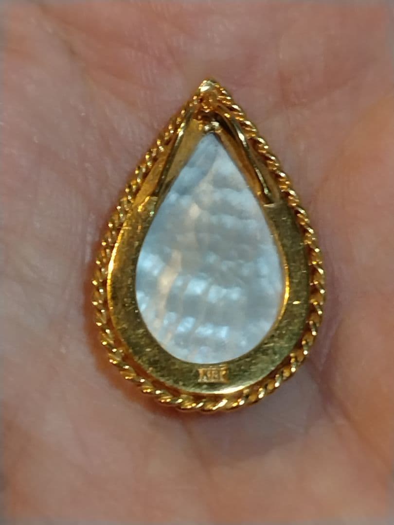 涙型パールチャーム K18ゴールドフレーム