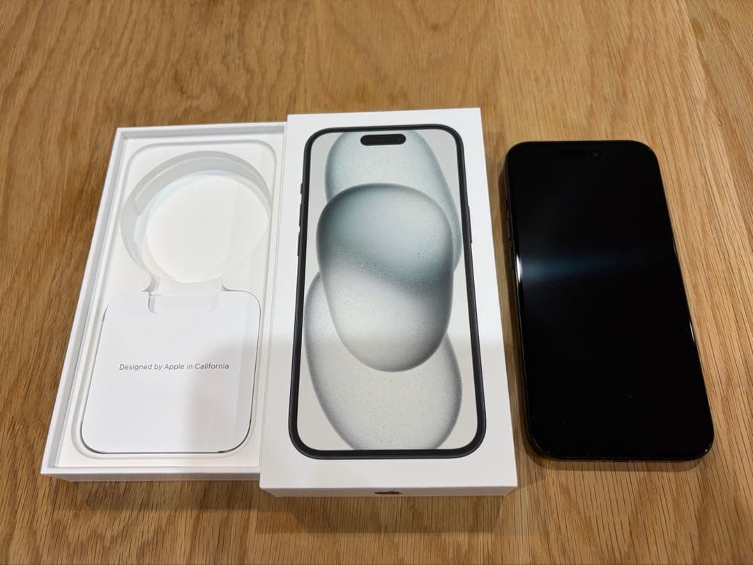 Apple iPhone15 128GB ブラック 本体