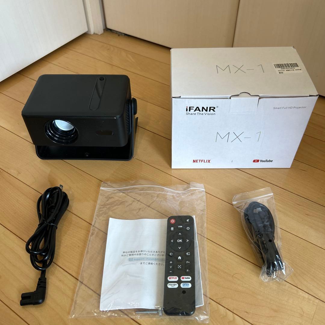 プロジェクター家庭用 小型 600ANSI 4K対応 MX1ブラック　ほぼ新品