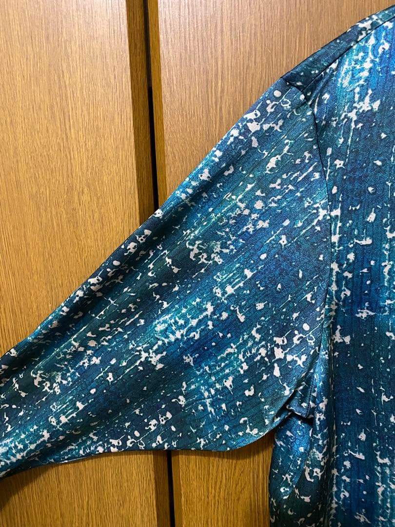 美品HERALBONY ヘラルボニーサテンシャツブラウス「こもれび」