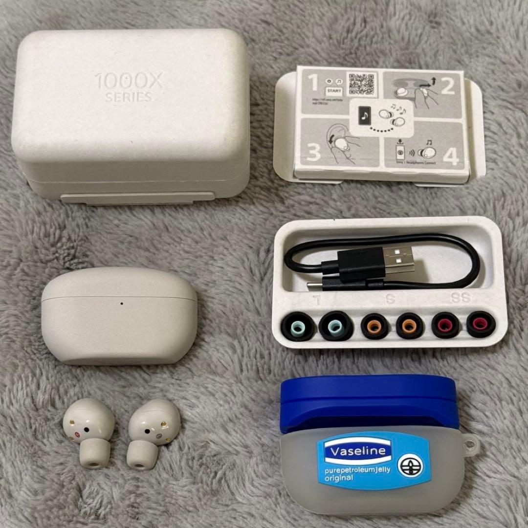 【美品】SONY WF-1000XM5 プラチナシルバー「カバーケース付き」