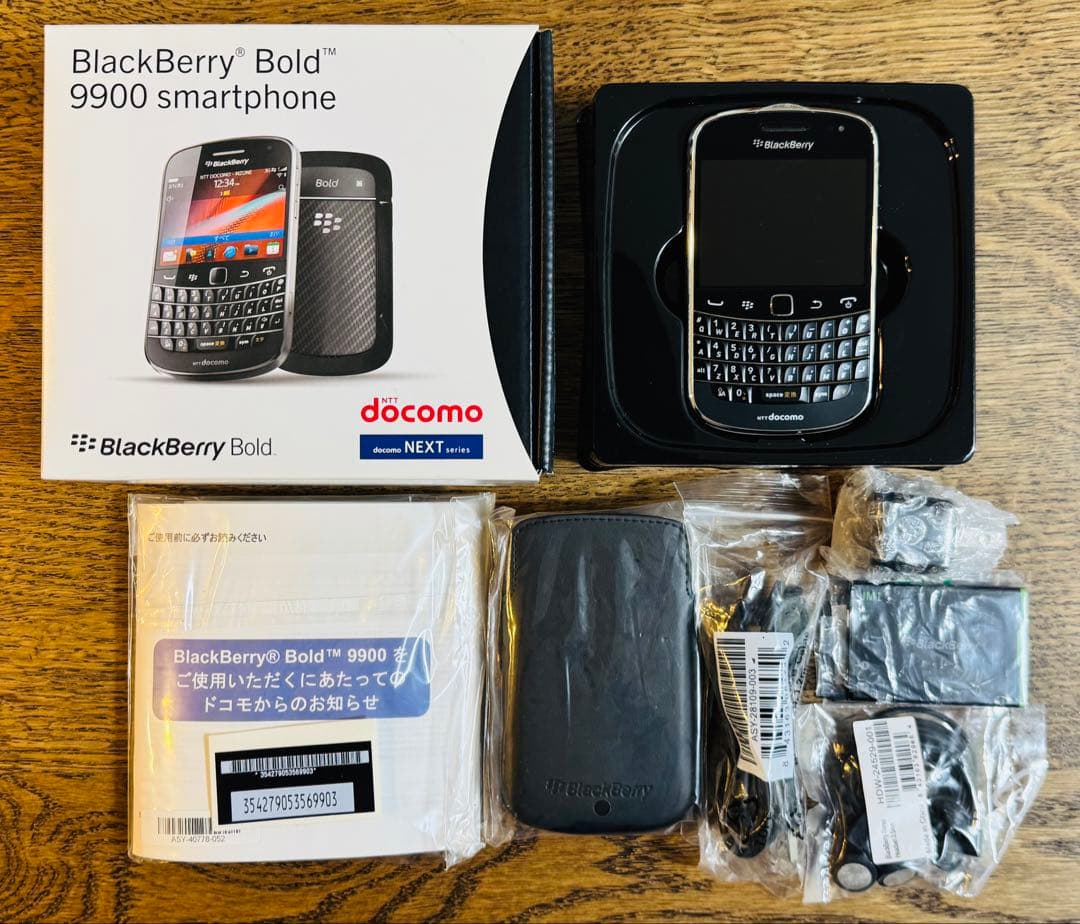 【未使用】 BlackBerry Bold 9900 black