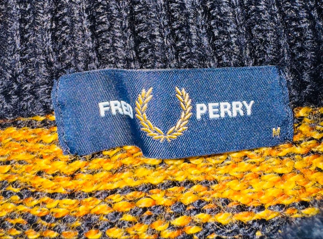 FRED PERRY フレッドペリー　ニットセーター