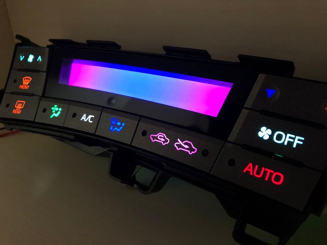 ZVW30 30プリウス　後期　エアコンパネル LED打ち替え済み　カラフル　a