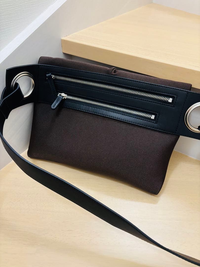 【新品未使用】／【wet】ボディバッグ Mサイズ