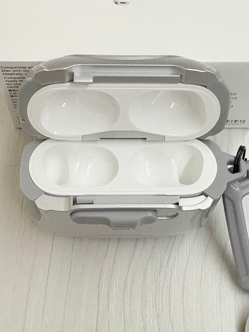 AirPods Pro第2世代 AppleCare+保証付き　ESRケース付き