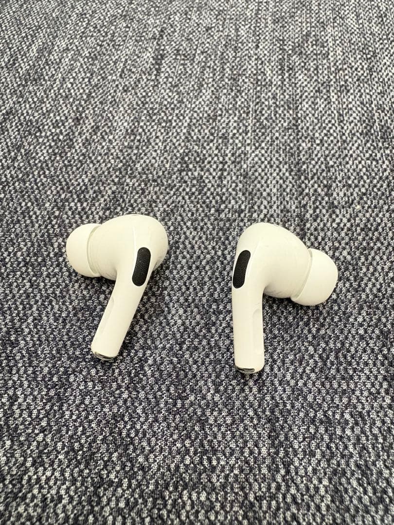 AirPods Pro第2世代 AppleCare+保証付き　ESRケース付き