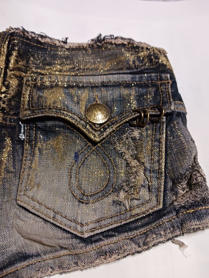 d.i.a　ラメ入りダメージデニムショートパンツNAVY　24インチ