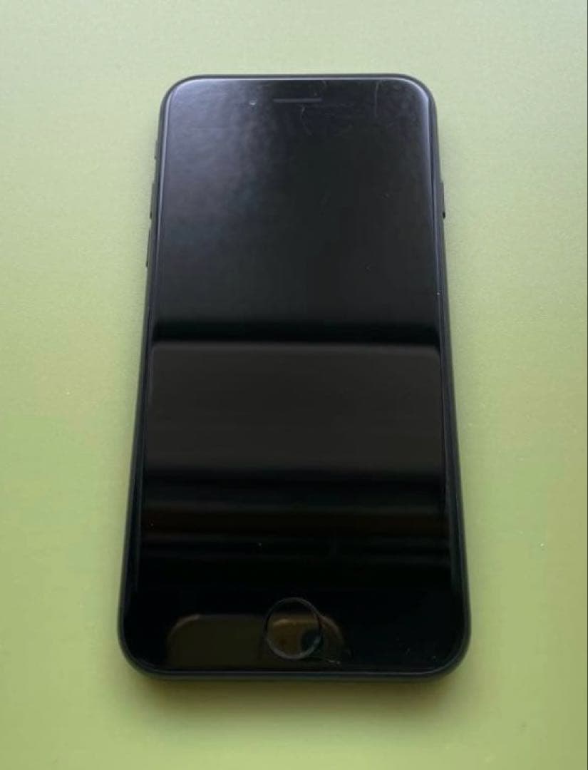 Apple iPhone SE (第2世代) ブラック64gb simフリー美品