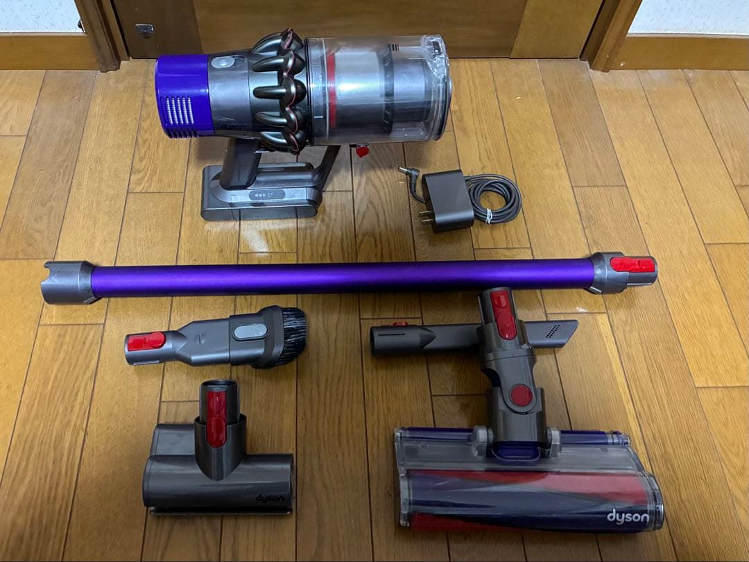 ダイソン　コードレスクリーナー　V10（SV12）　稼働時間　３８分　その3