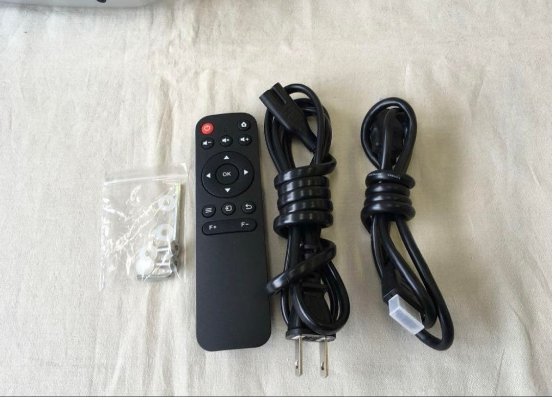 Jimveo プロジェクター　E18