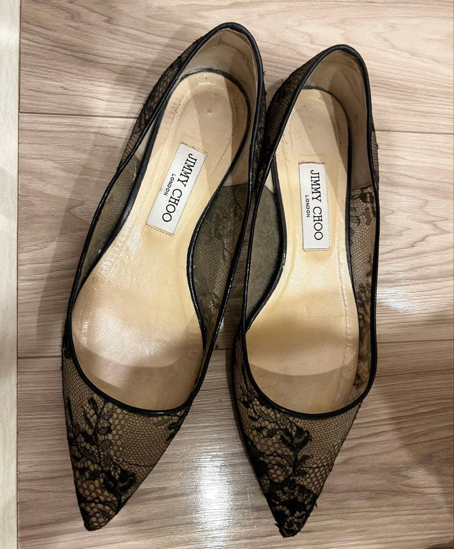 JIMMY CHOO ブラック レース フラットシューズ