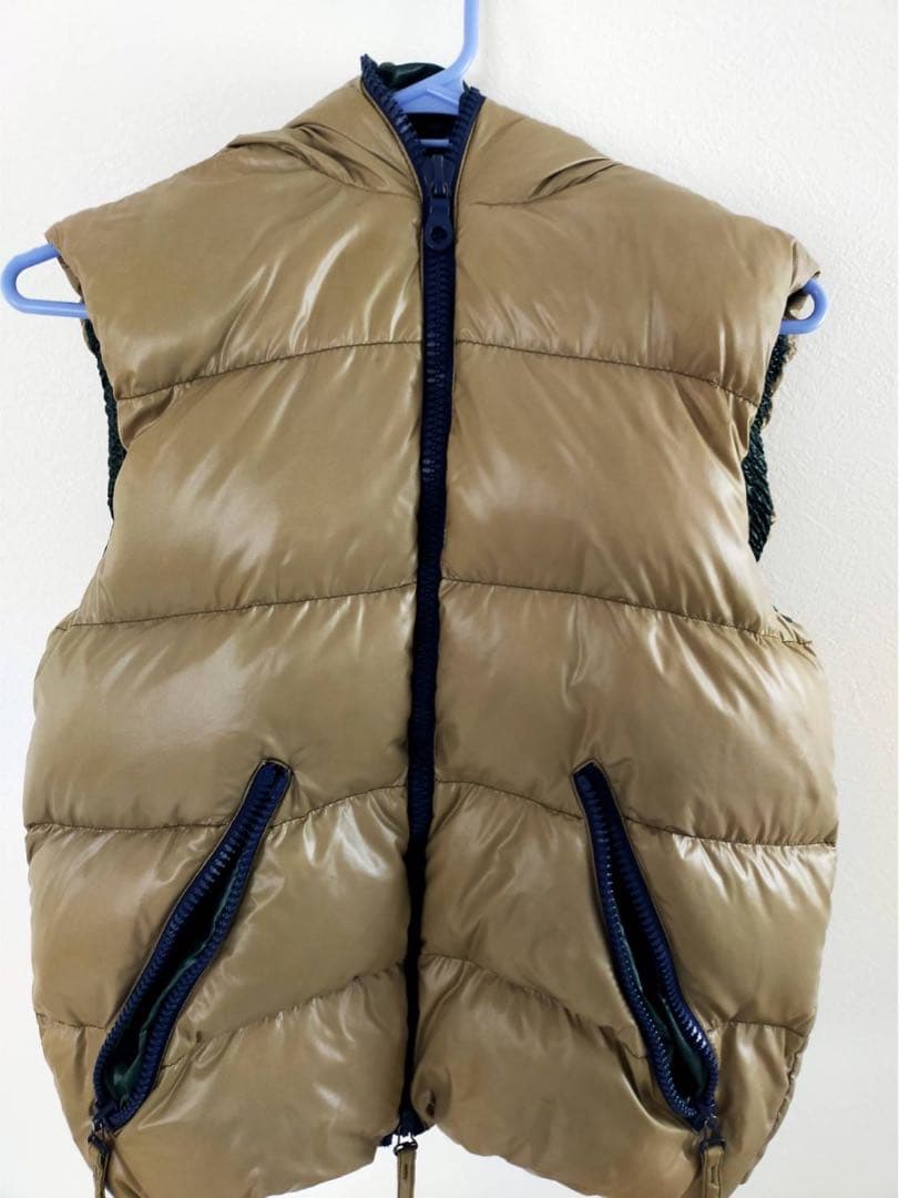 DUVETICA ダウンベスト　冬　アウター　ベージュ