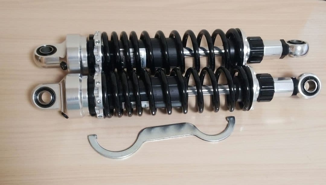 【デイトナ】 ローダウンサスペンション 41881 シルバー ホンダCL250用