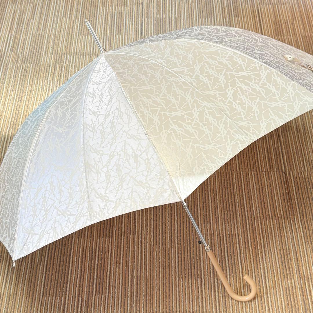 イヴ・サンローラン　YSLロゴ総柄晴雨兼用長傘　メタリックホワイト