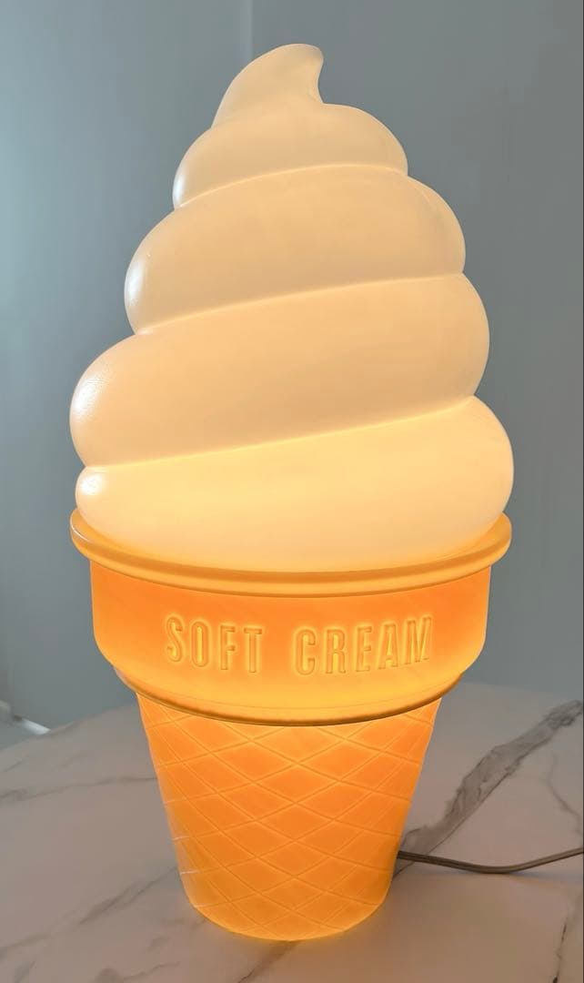 ソフトクリーム　ライト　照明　ランプ