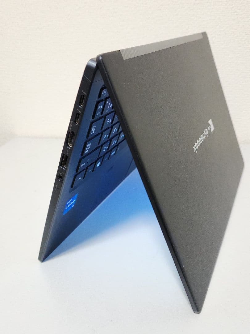 美品 超軽量 Dynabook 上位 11世代 i5 16GB 512SSD