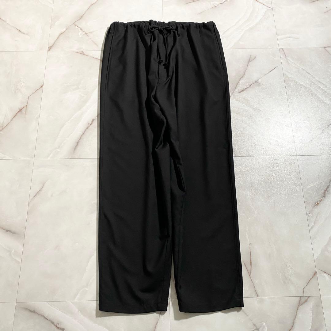 A18256 美品 グラウンドワイ 22AW ウールギャバ 紐ワイドパンツ 黒3