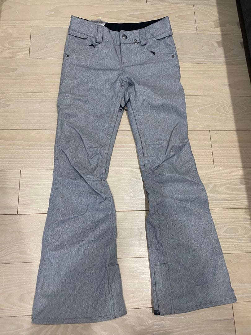 VOLCOM ボードパンツ　美品