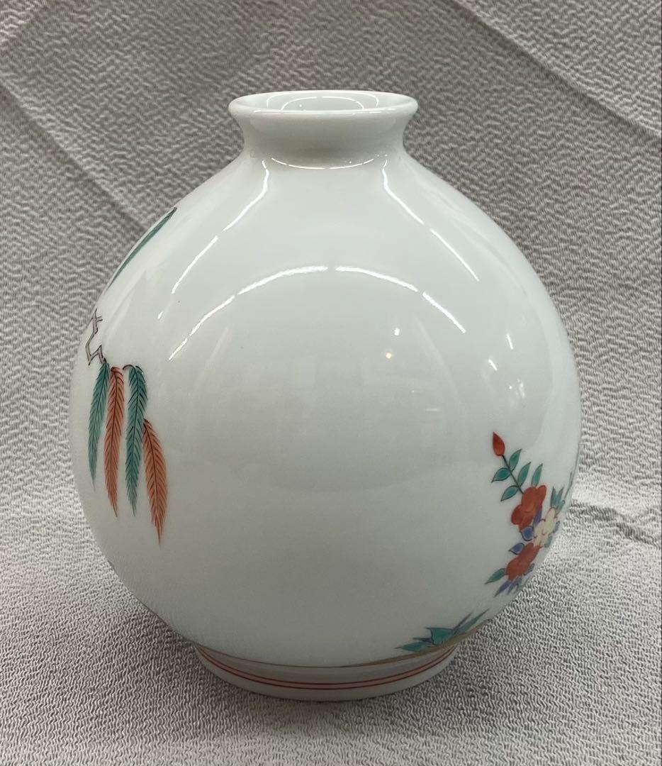 B423b「錦 柳鳥文 瓶」十四代酒井田柿右衛門作　共箱　有田焼　花生