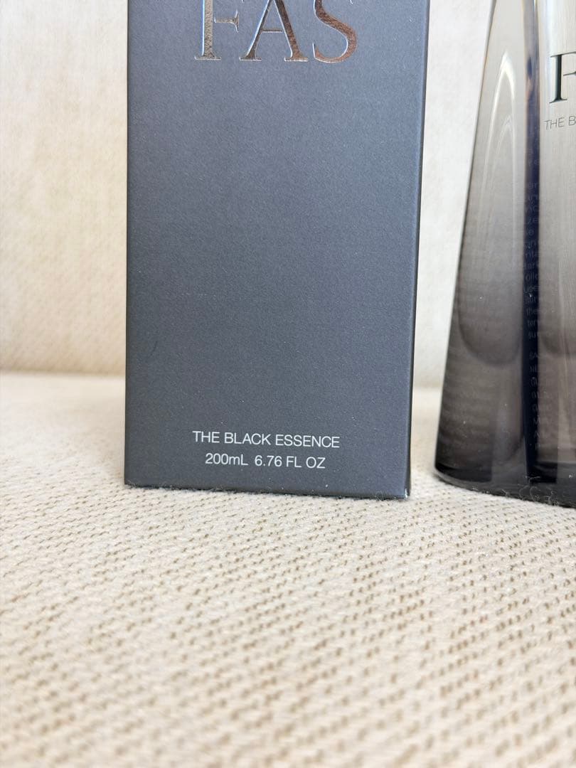 【新品未開封】200ml FAS ザブラックエッセンス 化粧水 ローション