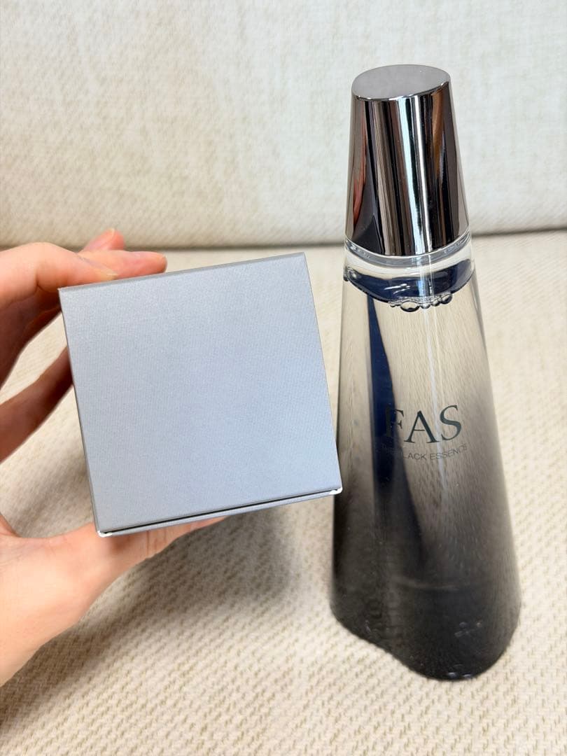 【新品未開封】200ml FAS ザブラックエッセンス 化粧水 ローション