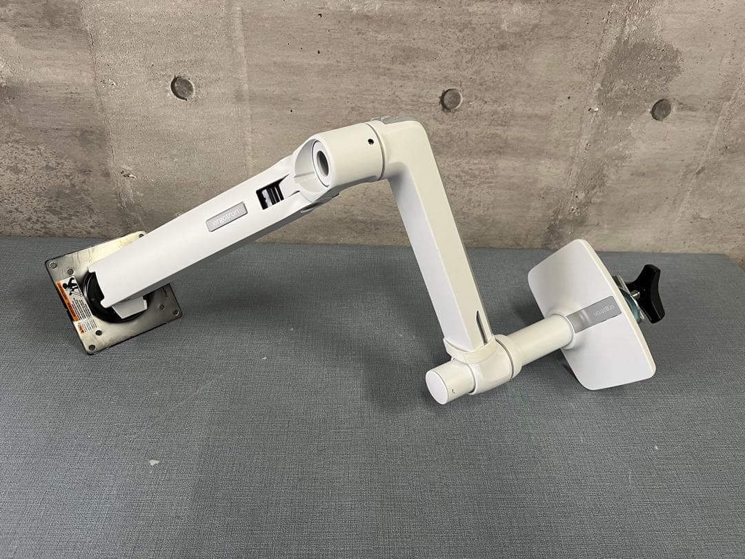 ☆ergotron モニターアーム ホワイト