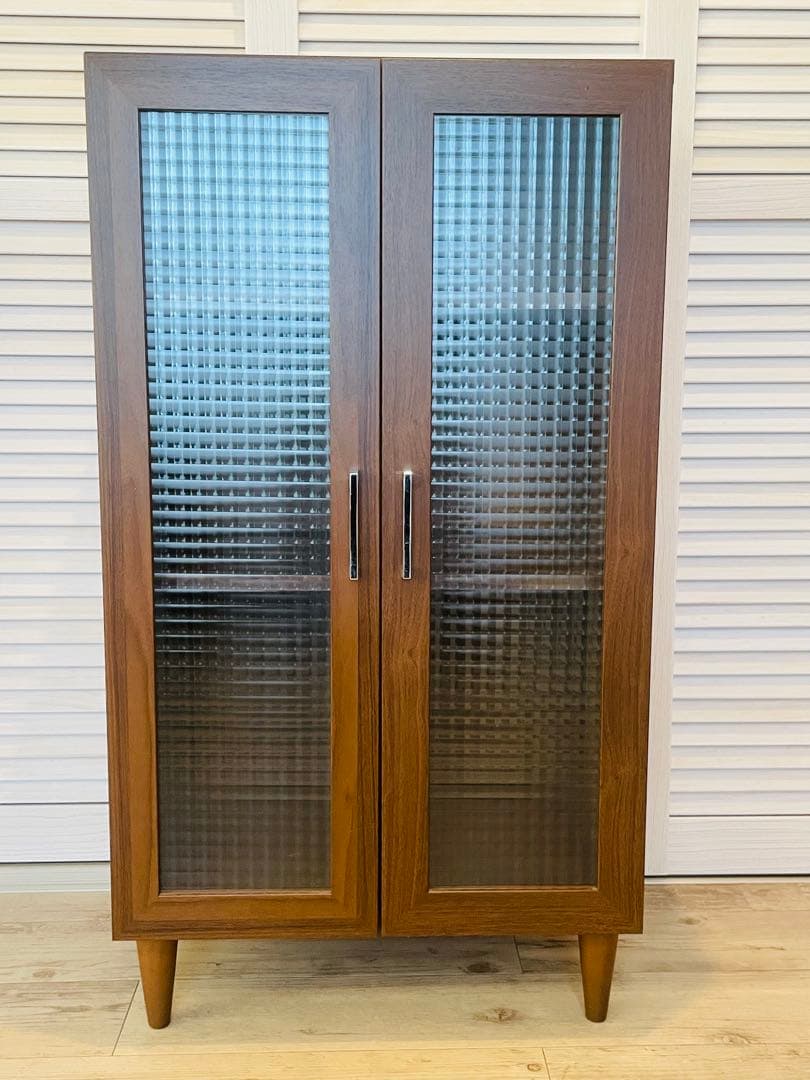 木製キャビネット・サイドボード＊チェッカー・ワッフルガラス扉 可動棚付き