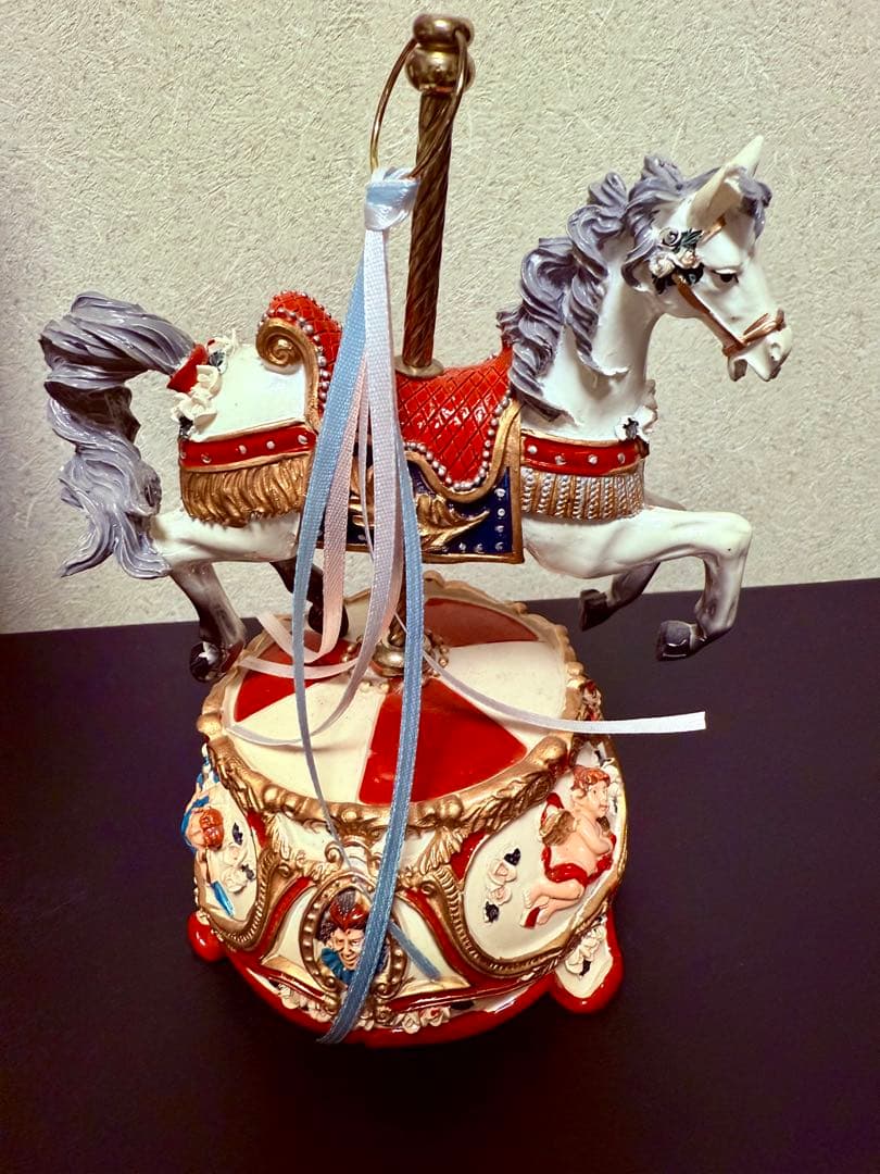 フランス　アンティーク　缶　メリーゴーランド　カルーセル　洋書　置物　本　貯金箱