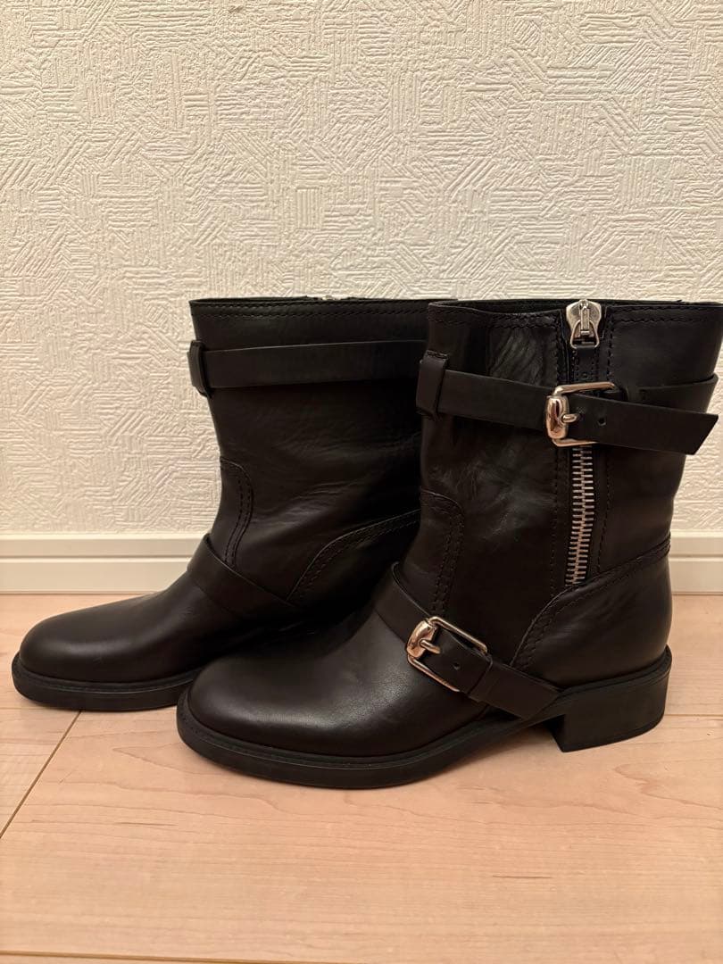 GUCCI レディースブーツ