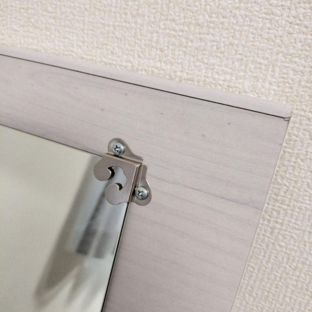 ドレッサーデスク　スツール付き