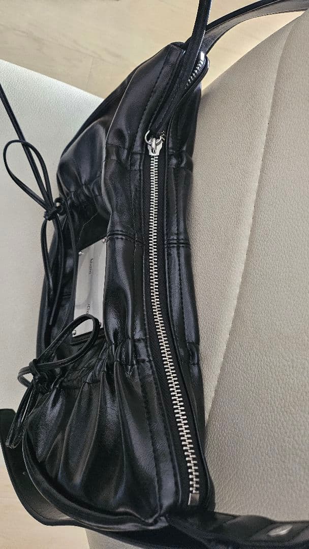 Martha Kim 黒 ショルダーバッグ