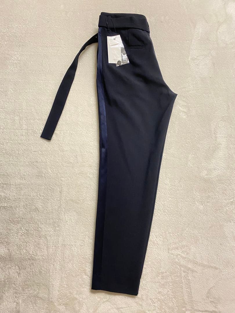 Herato ヘルト/loin. ロワン　井川遥